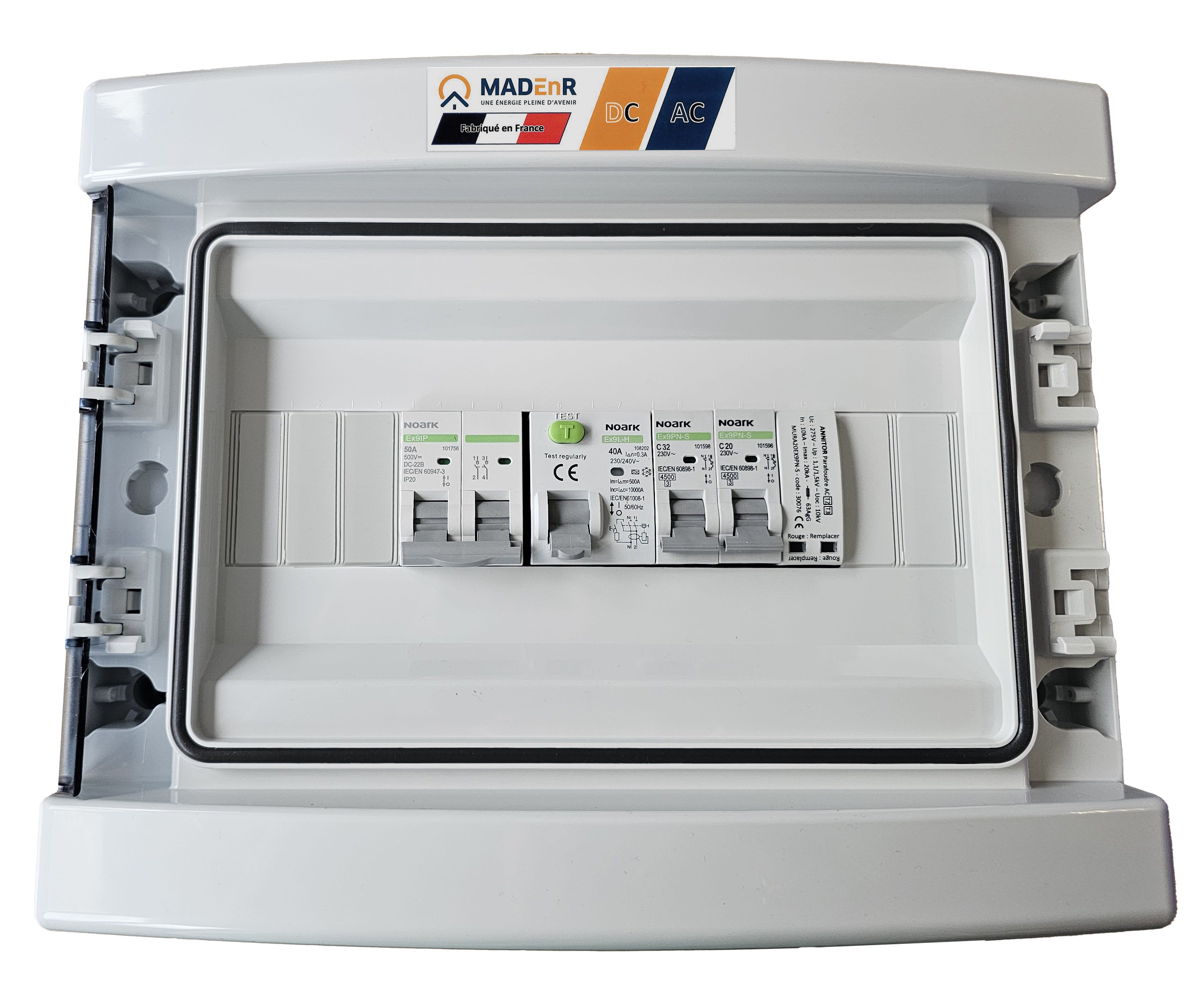 Madenr - Coffret DC+AC 600V Monophasé 1 MPPT 2 Strings sans para 1 ond 6kW (C32) 300mA