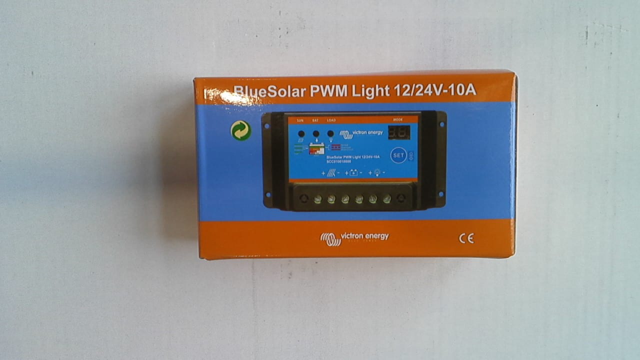 Madenr - BlueSolar PWM-Light Charge Controller 12/24V-10A