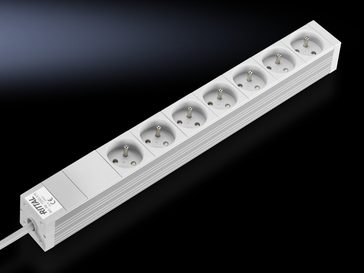 Rittal - Bandeau de prises pour prises CEI 320 19", 7 prises version F/B