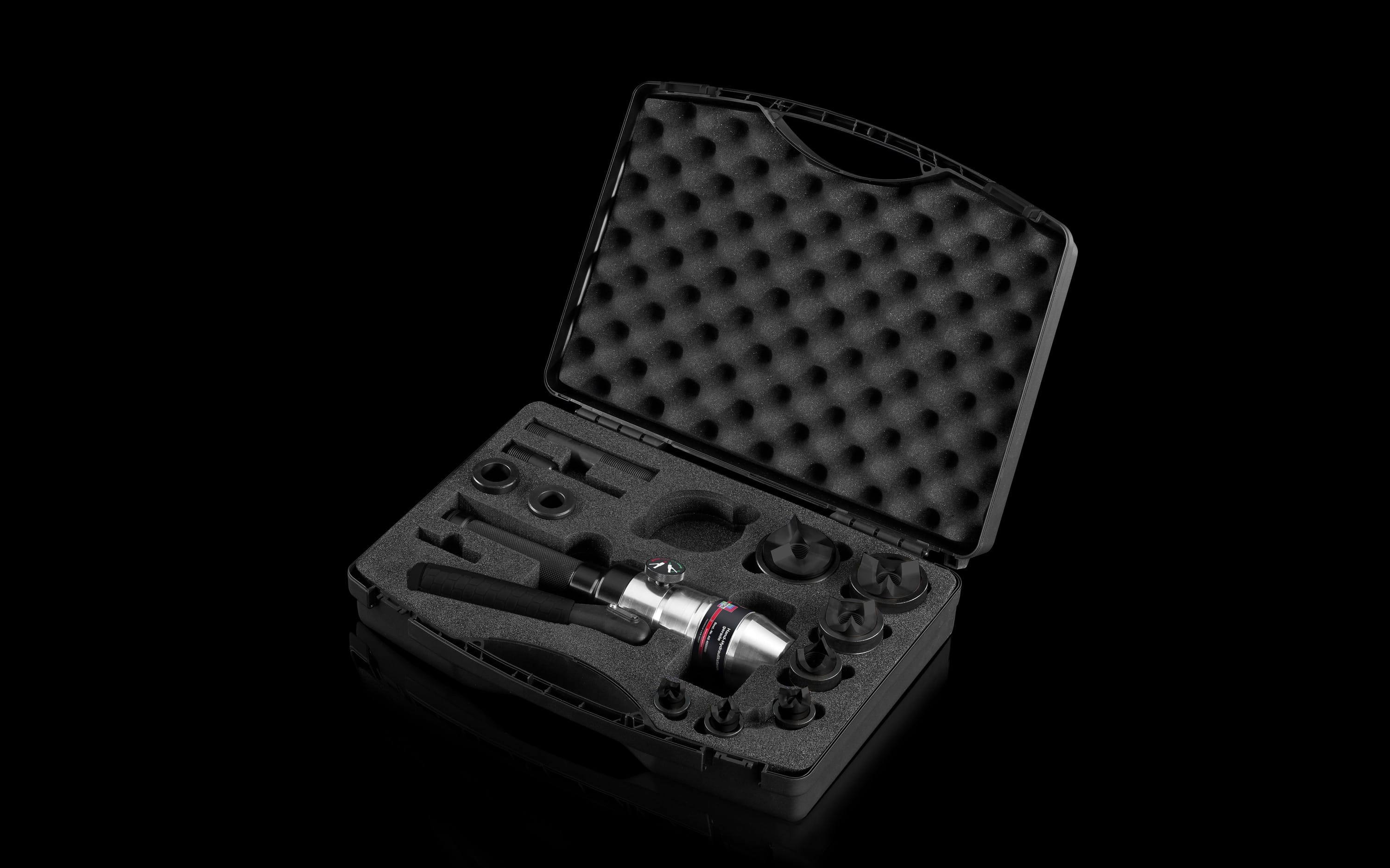 Rittal - Coffret poinçon.hydraul.man. M16-M63 gamme automation systems