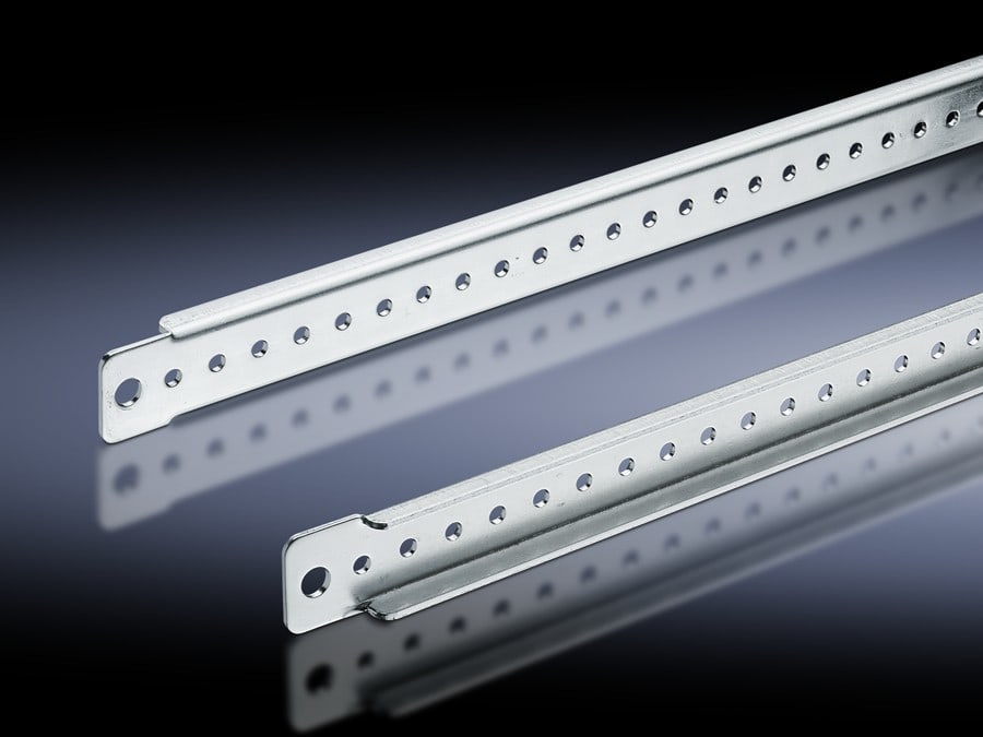 Rittal - Traverse pour armoires VX, TS, VX SE, pupitres TP et coffrets AX - L 790mm