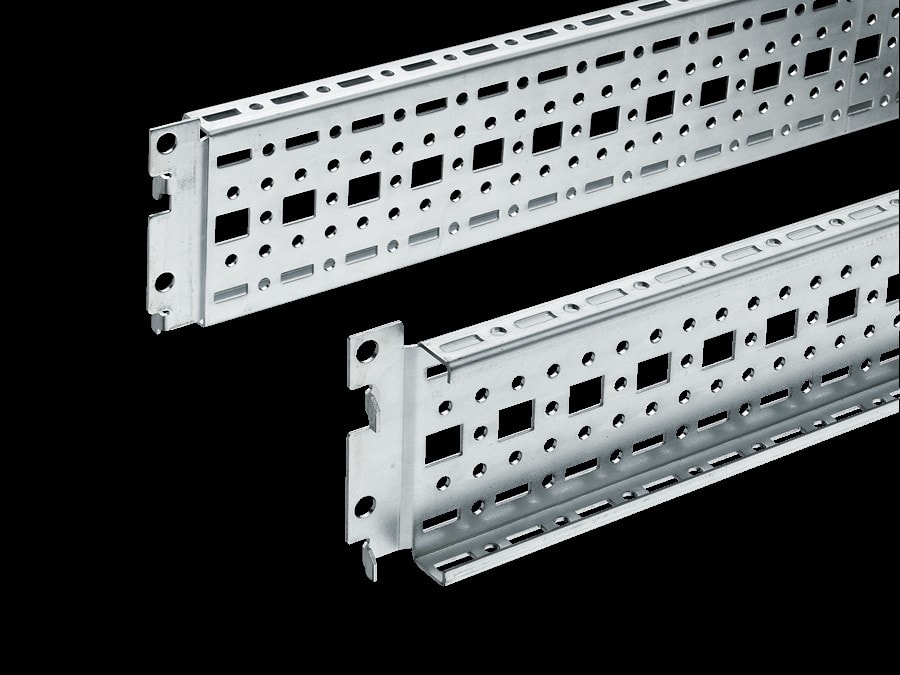 Rittal - Châssis 17x 73mm- Convient à la largeur de L=600mm