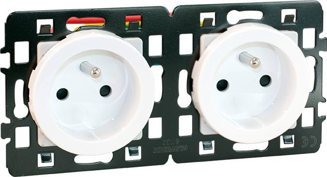 Eur Ohm - COMETE Prise Double 2P+T Pré-câblée BLC