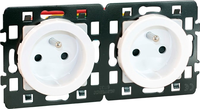 Eur Ohm - COMETE Prise Double 2P+T Pré-câblée BLC