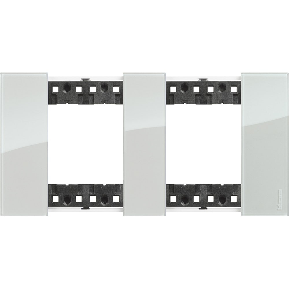 Bticino - Plaque de finition Living Now Collection Les Blancs 2x2 modules finition Ciel