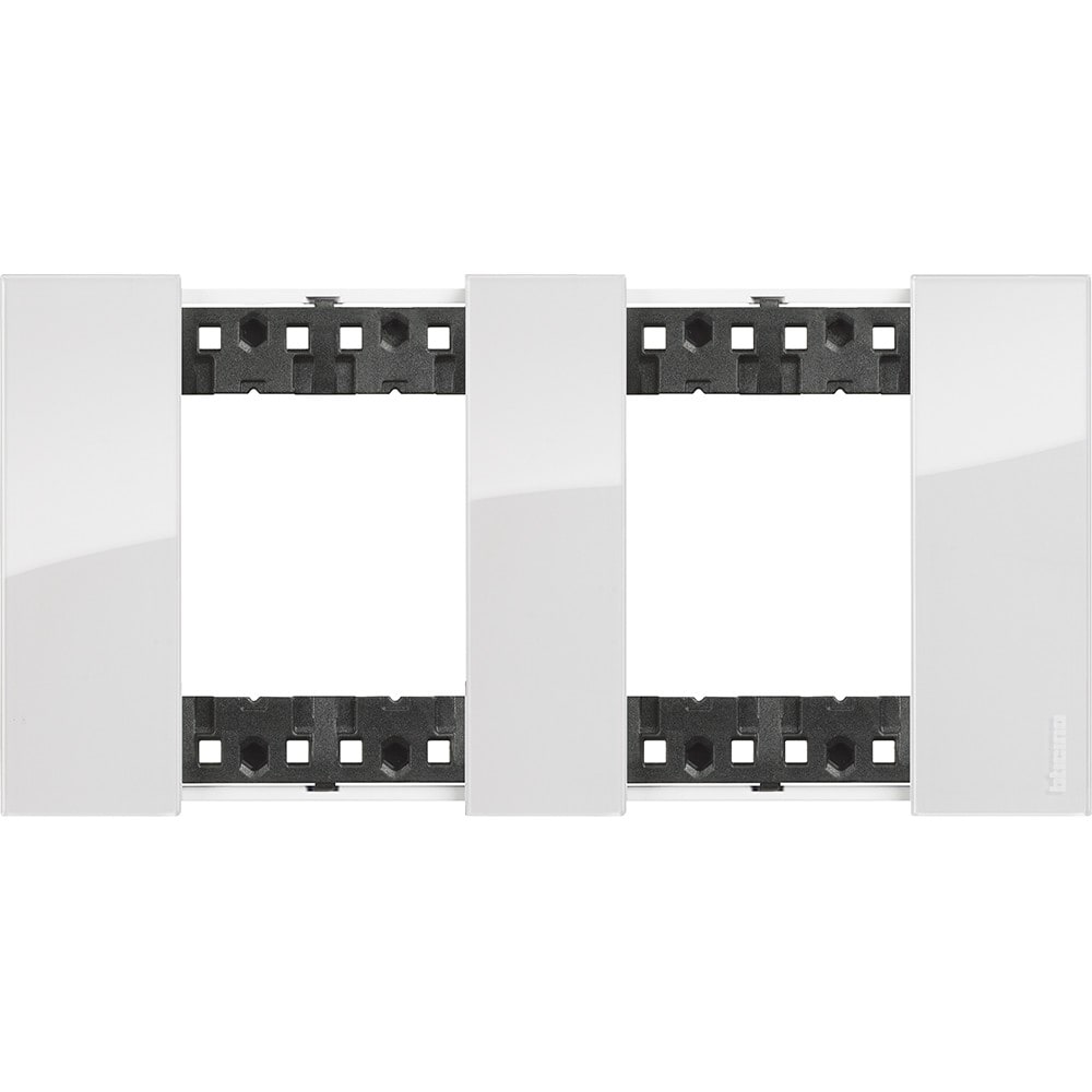 Bticino - Plaque de finition Living Now Collection Les Blancs 2x2 modules finition Glacier