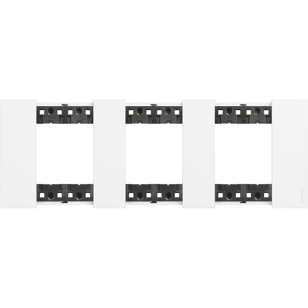 Bticino - Plaque de finition Living Now Collection Les Blancs 3x2 modules finition Blanc