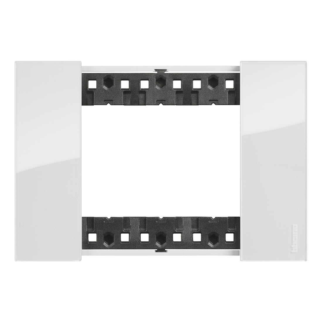 Bticino - Plaque de finition Living Now Collection Les Blancs 3 modules finition Glacier