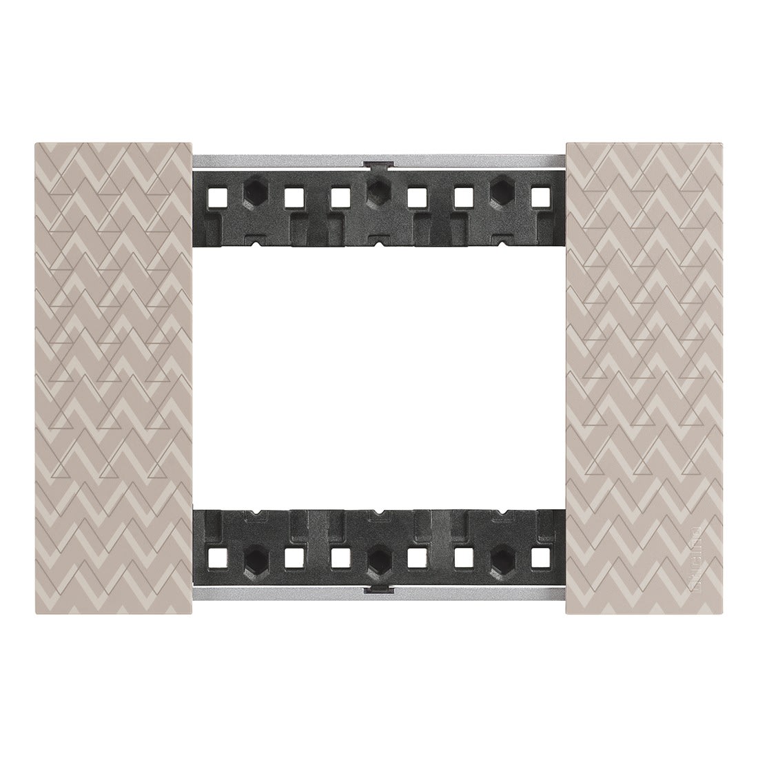 Bticino - Plaque de finition Living Now Collection Les Blancs 3 modules finition Optic