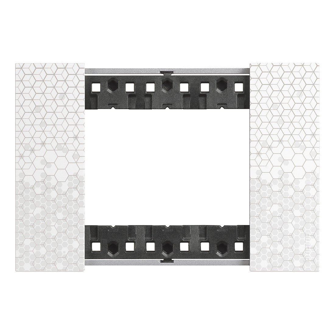 Bticino - Plaque de finition Living Now Collection Les Blancs 3 modules finition Pixel