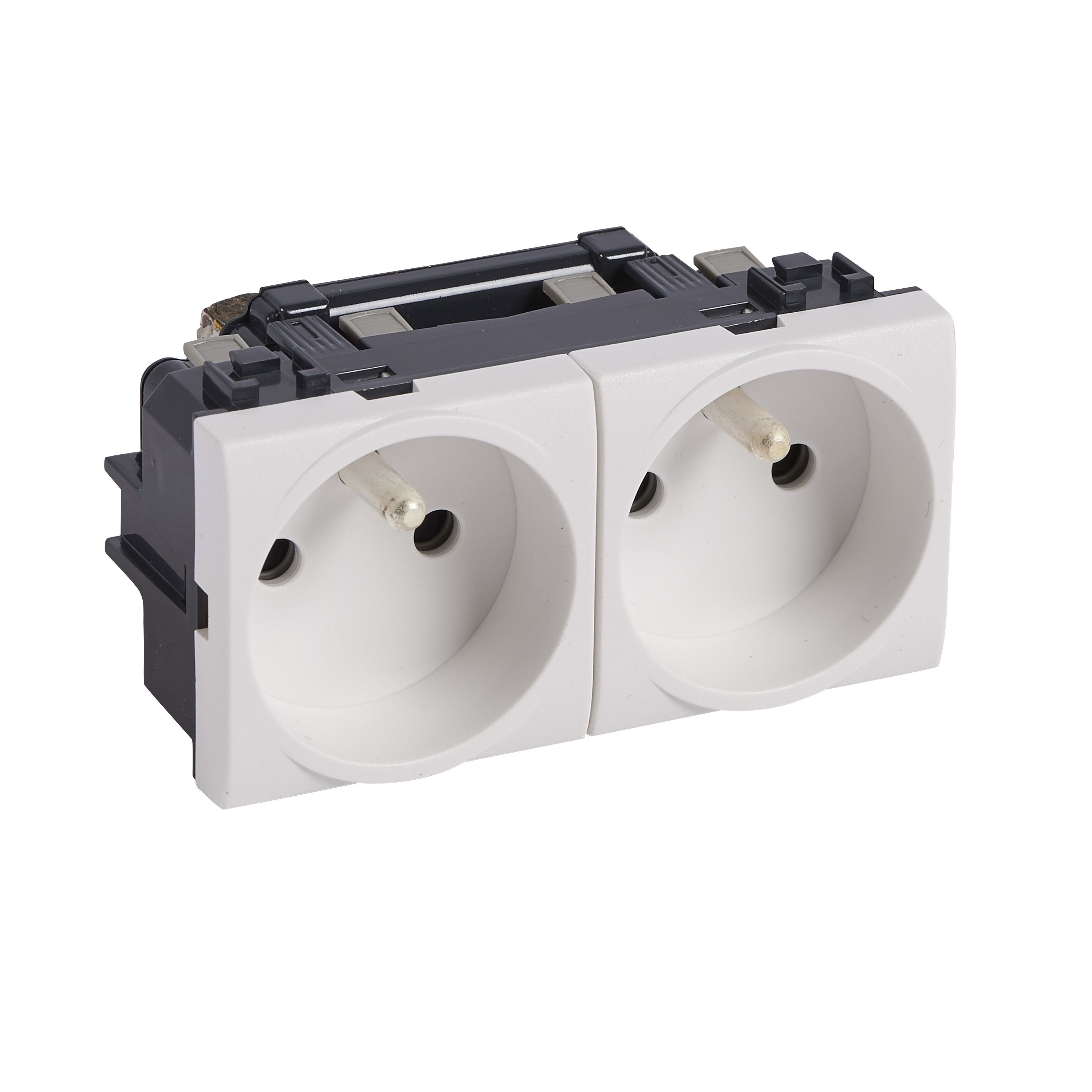 Bticino - Double prise de courant précâblée Livinglight 16A 250V~ bornes auto - blanc