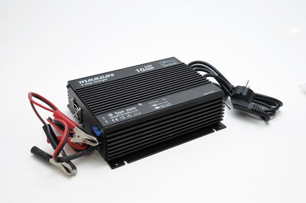 Enix - Unite(s) Chargeur plomb 24V-10A 230V Mascot 2045 - pinces crocodiles (Intelligen