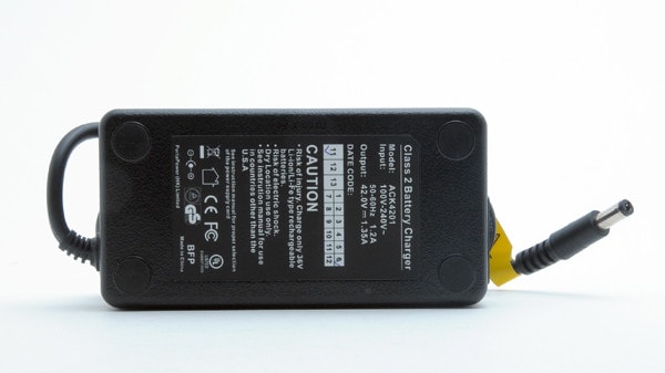 Enix - Unite(s) Alimentation a decoupage pour VAE 36V- 1.35A 100-240V