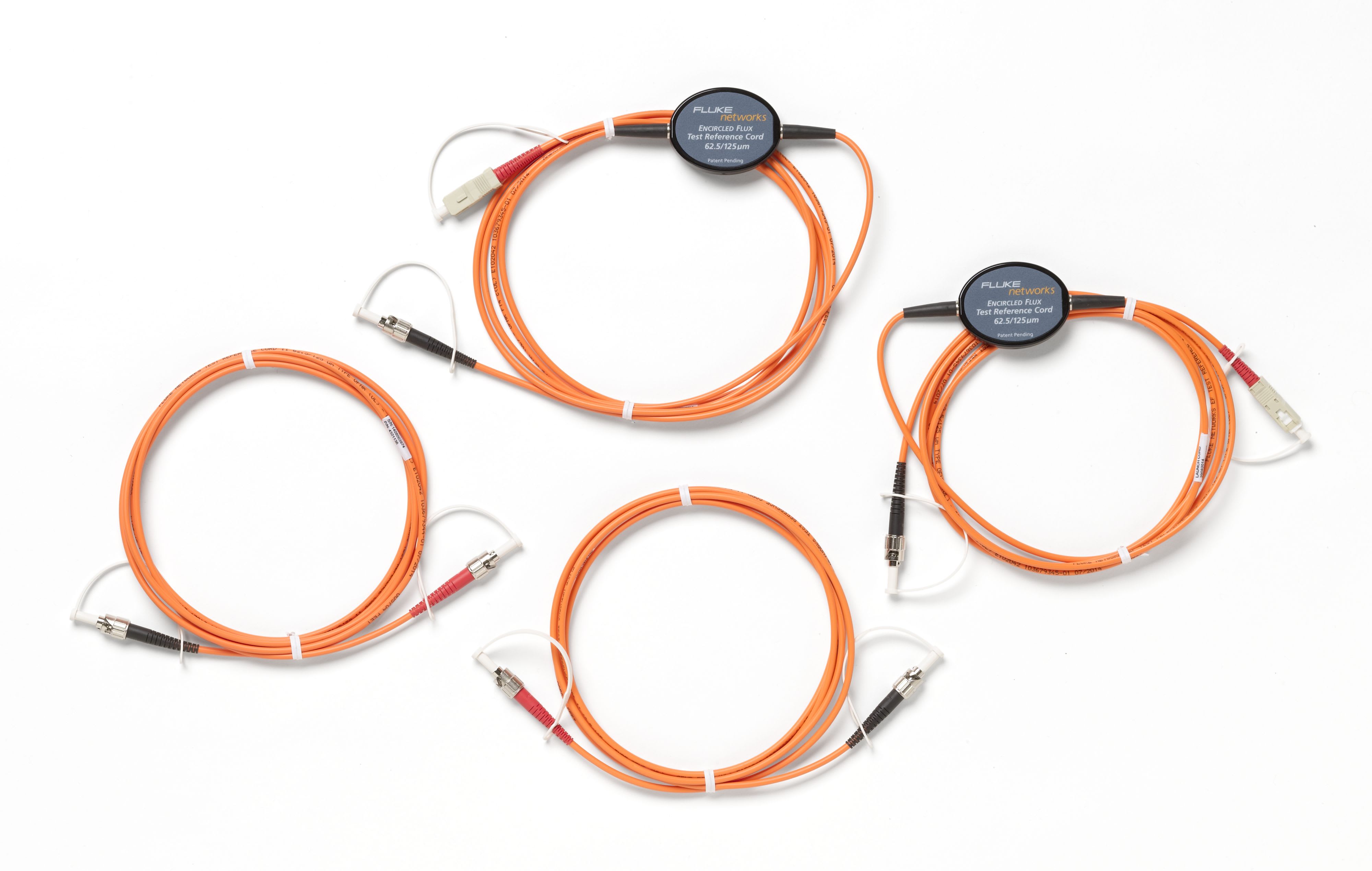 Fluke Networks - Kit de cordons   multimodes (EF) pour tester des fibres optiques 62,5 µm ST