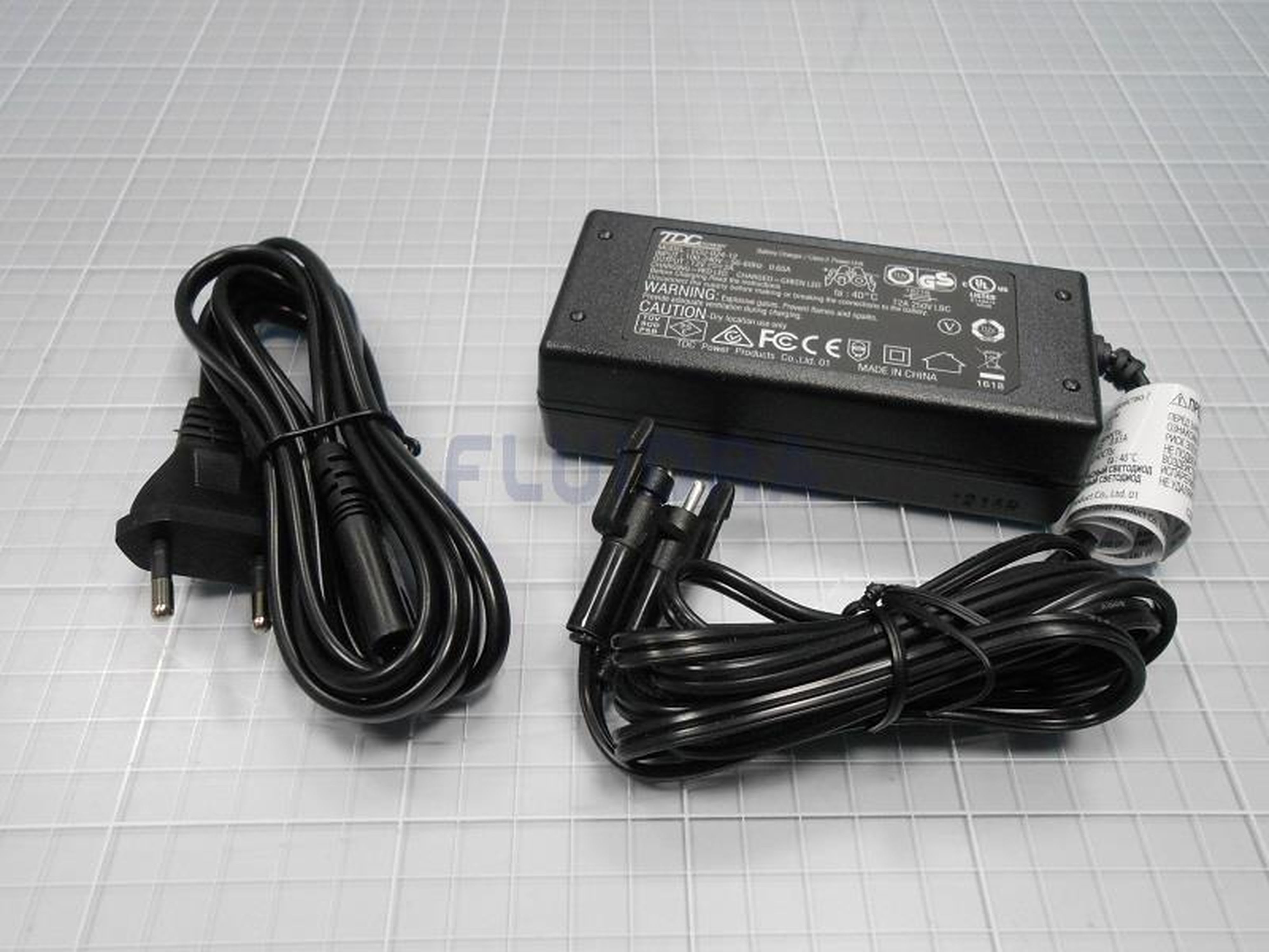 Astralpool - CHARGEUR BATTERIE 12V/2000MA MODELE C