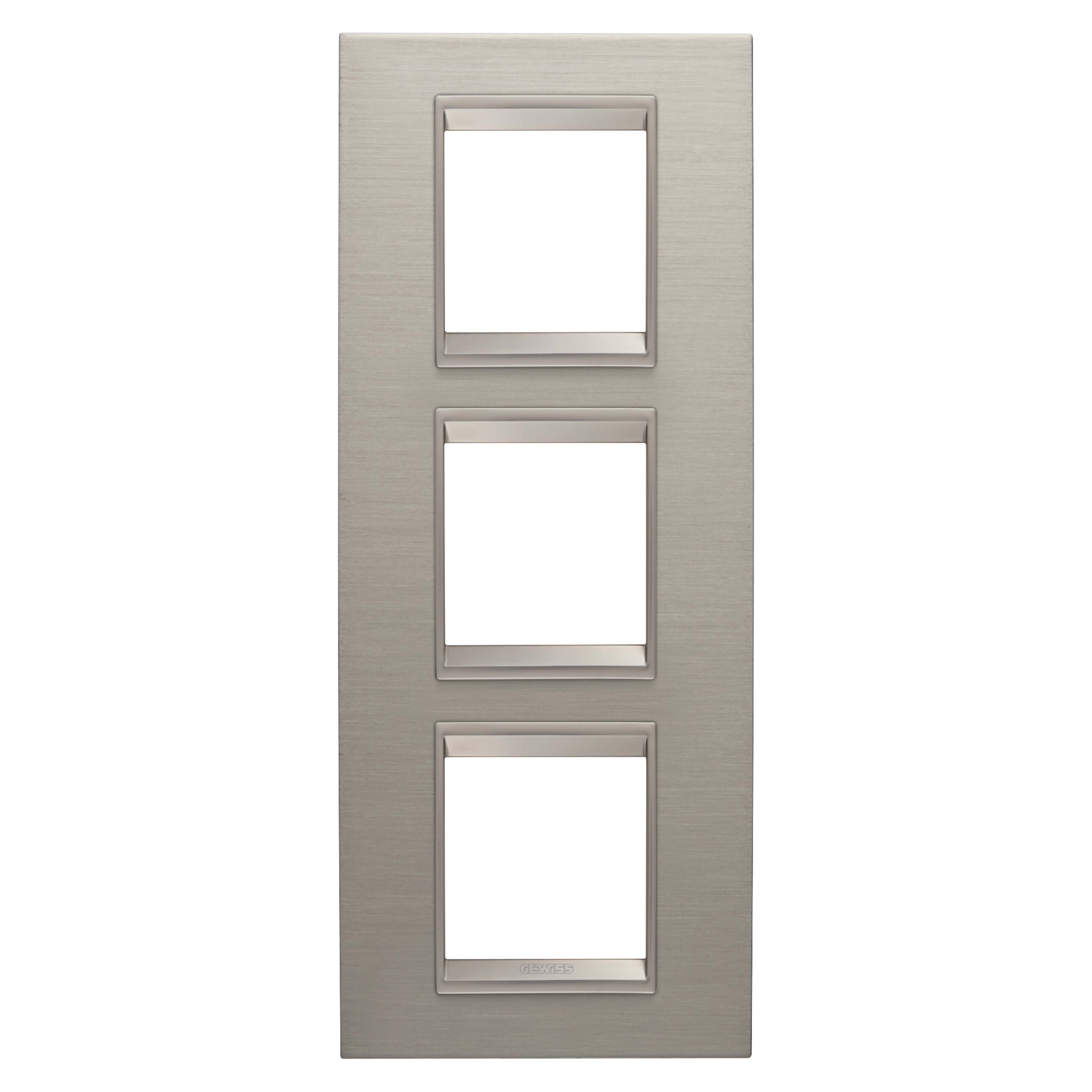 Gewiss - PLAQUE APPAREILLAGE LUX 2+2+2P V MÉTAL ALUMINIUM - GW16227XS