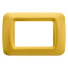 Gewiss - PLAQUE APPAREILLAGE 3 POS.JAUNE MAIS TOP SYSTEM - GW22583