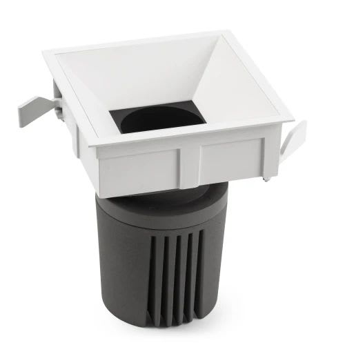 Faro - Deep90 Encastrable Carré Blanc 15° P. White Cri95 Stripy COB LED39W IP 23 1050mA