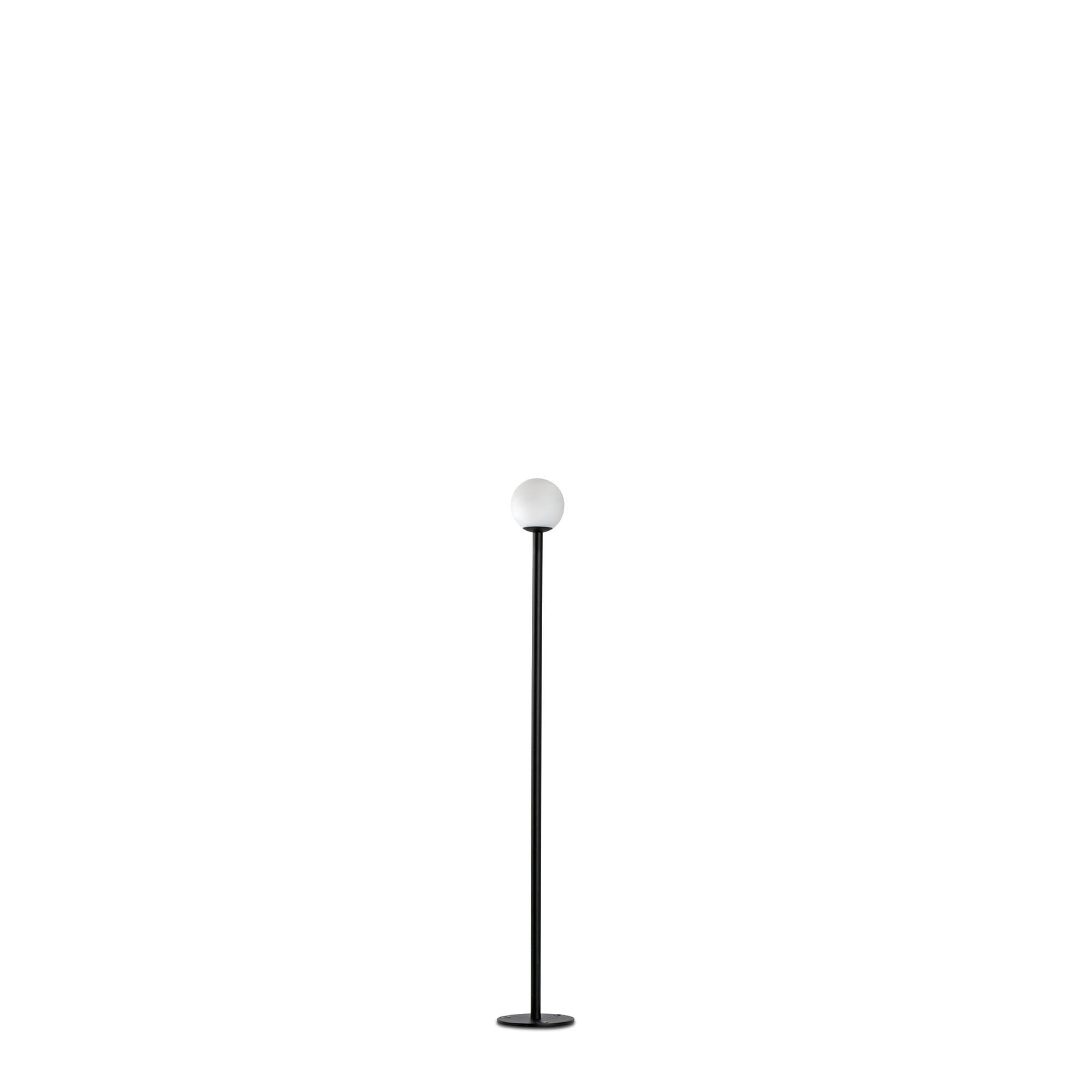 Faro - CUCA 500, balise noire flottante pour des paysages extérieurs élégants.