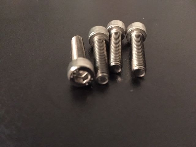 SG Lighting - Kit de 4 vis anti vandalisme (M5x25) pour hublots