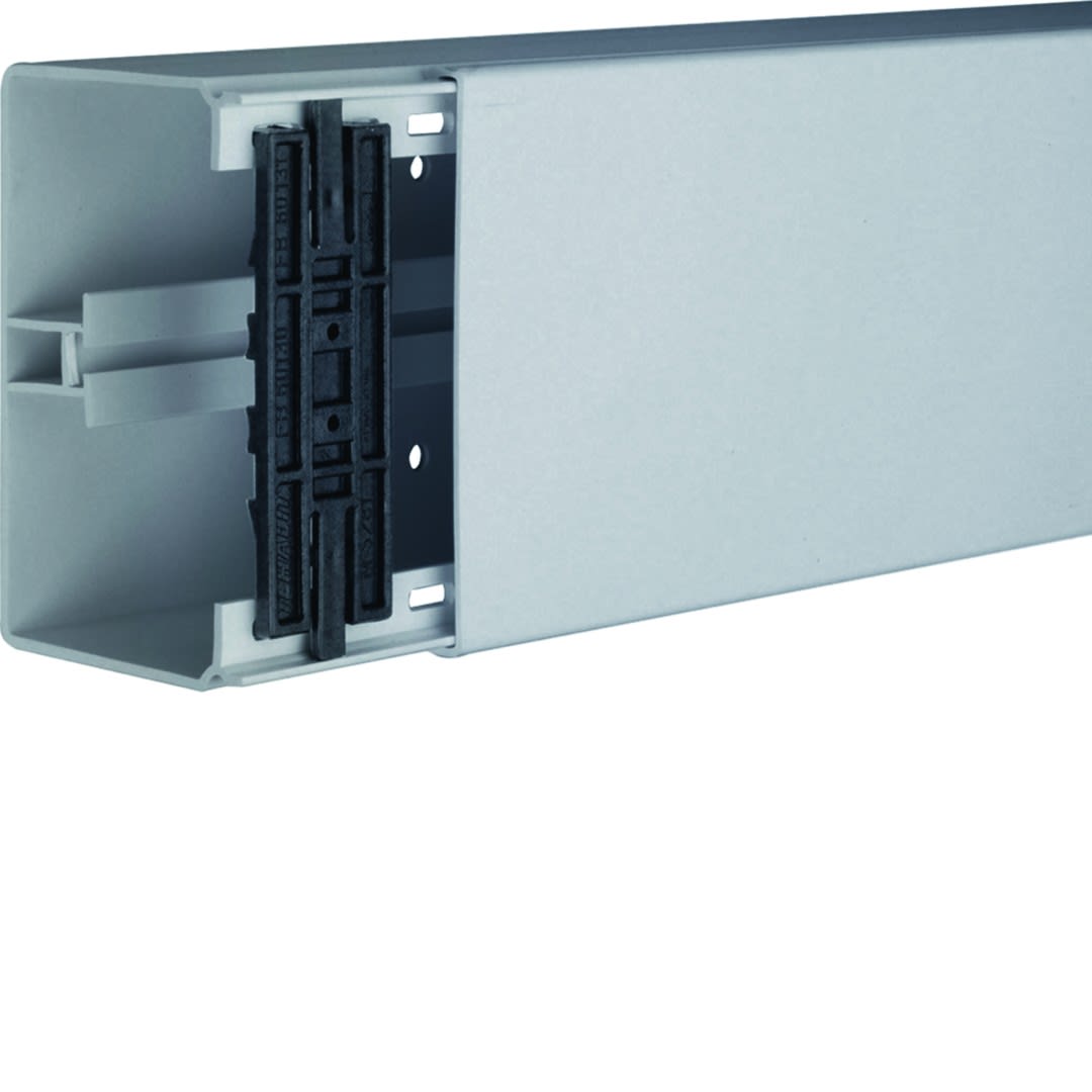 Hager - Goulotte lifea p82mm h130mm 4 agrafes IP40 IK09 à IK10 PVC rigide RAL 7030 gris