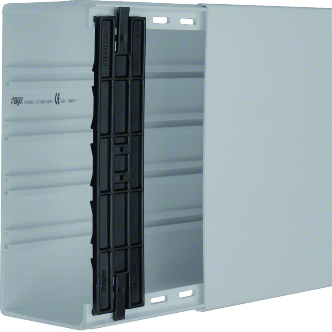 Hager - Goulotte lifea p100mm h230mm 4 agrafes IP40 IK09 à IK10 PVC rigide RAL 7030 gris