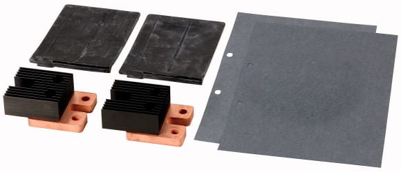 Eaton Industries France SAS - Kit de pontage, +plaques d'isolement, +radiateur, 4/2p, en bas/en haut