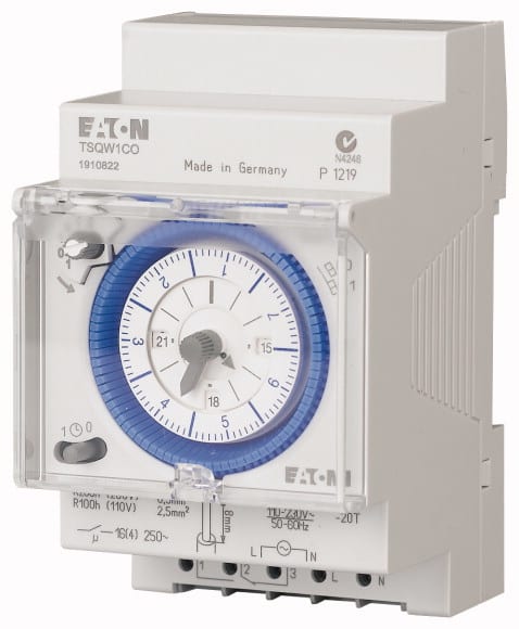 Eaton Industries France SAS - Inter horaire 7 jours, cavalier enfichable, réserve de marche, 3 TLE