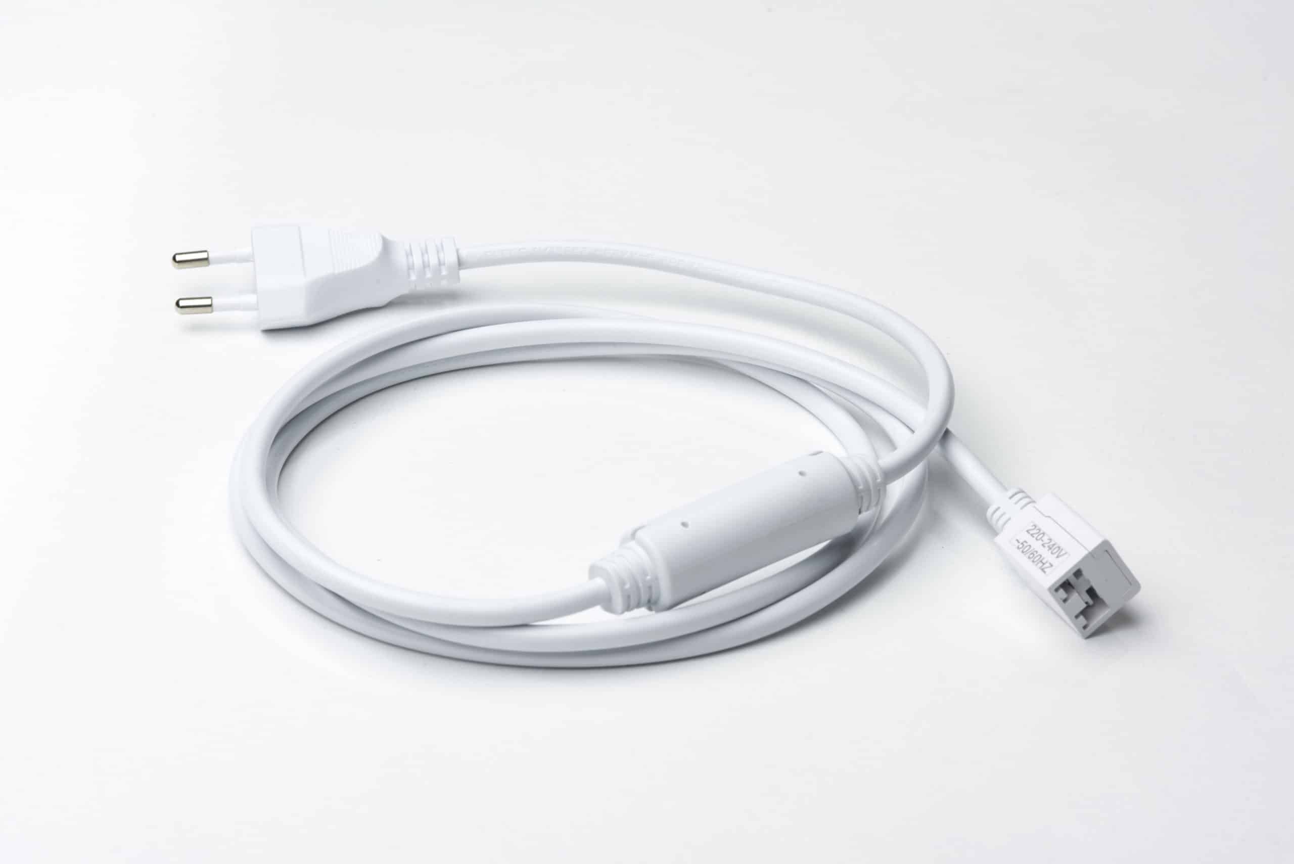 ENGITECHS - LB1001 CABLE AVEC PRISE D'UNE LONGUEUR DE 150M