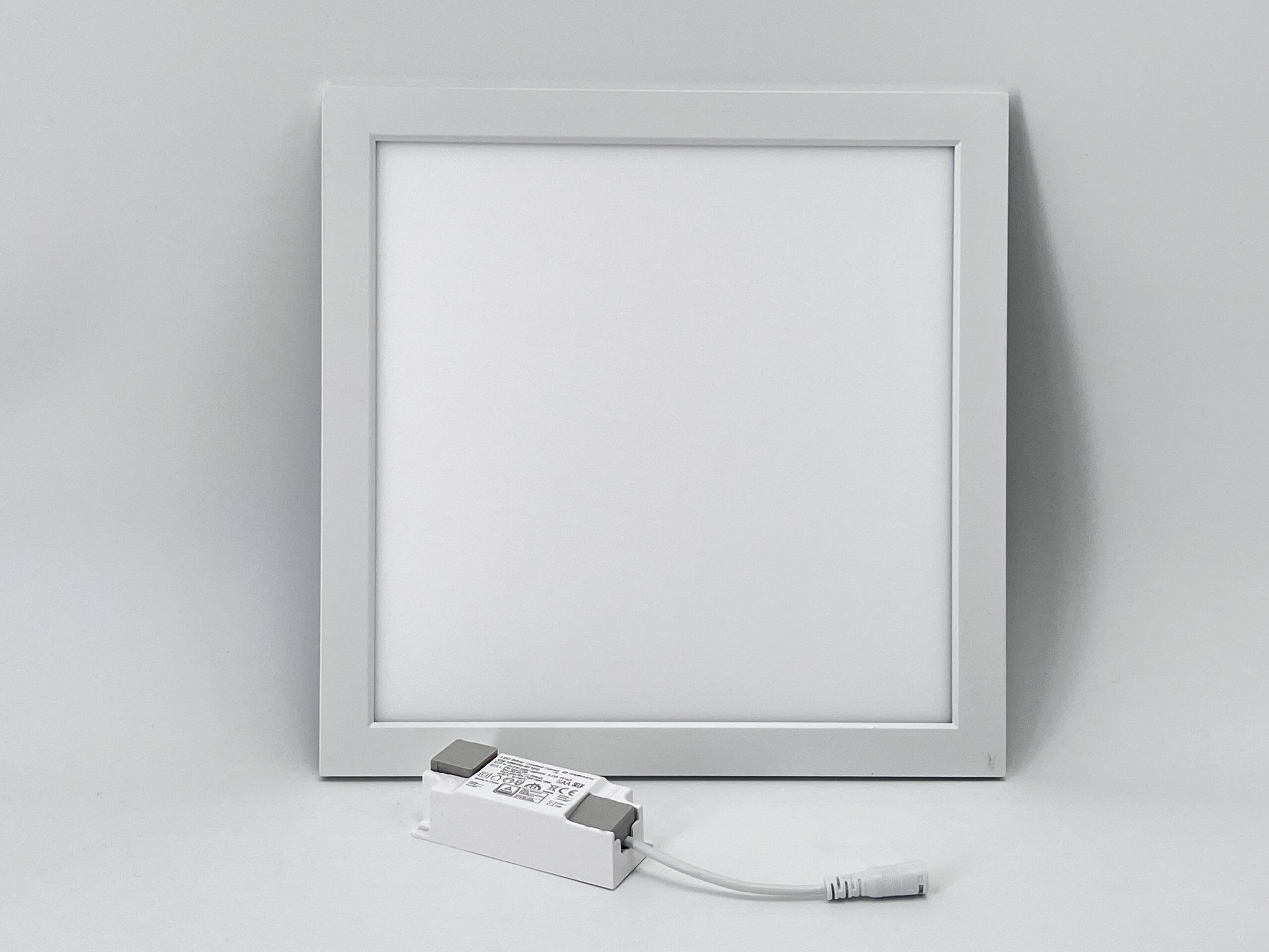 ENGITECHS - PL3004 PANNEAU 15W 230V 3000K 1200LM CARRE 300*300