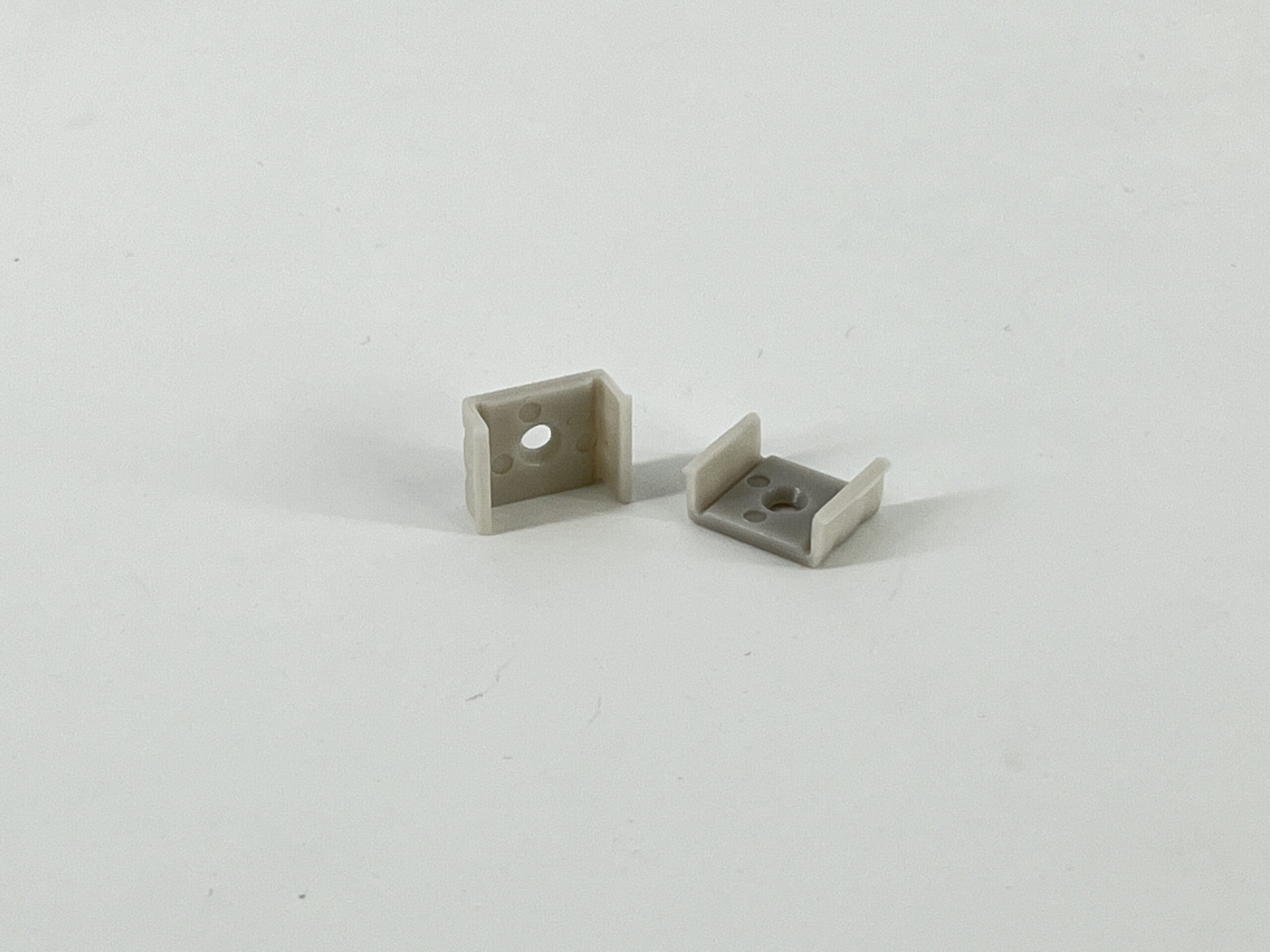 ENGITECHS - PR1009 CLIPS DE FIXATION PLASTIQUES VENDU PAR LOT DE 2