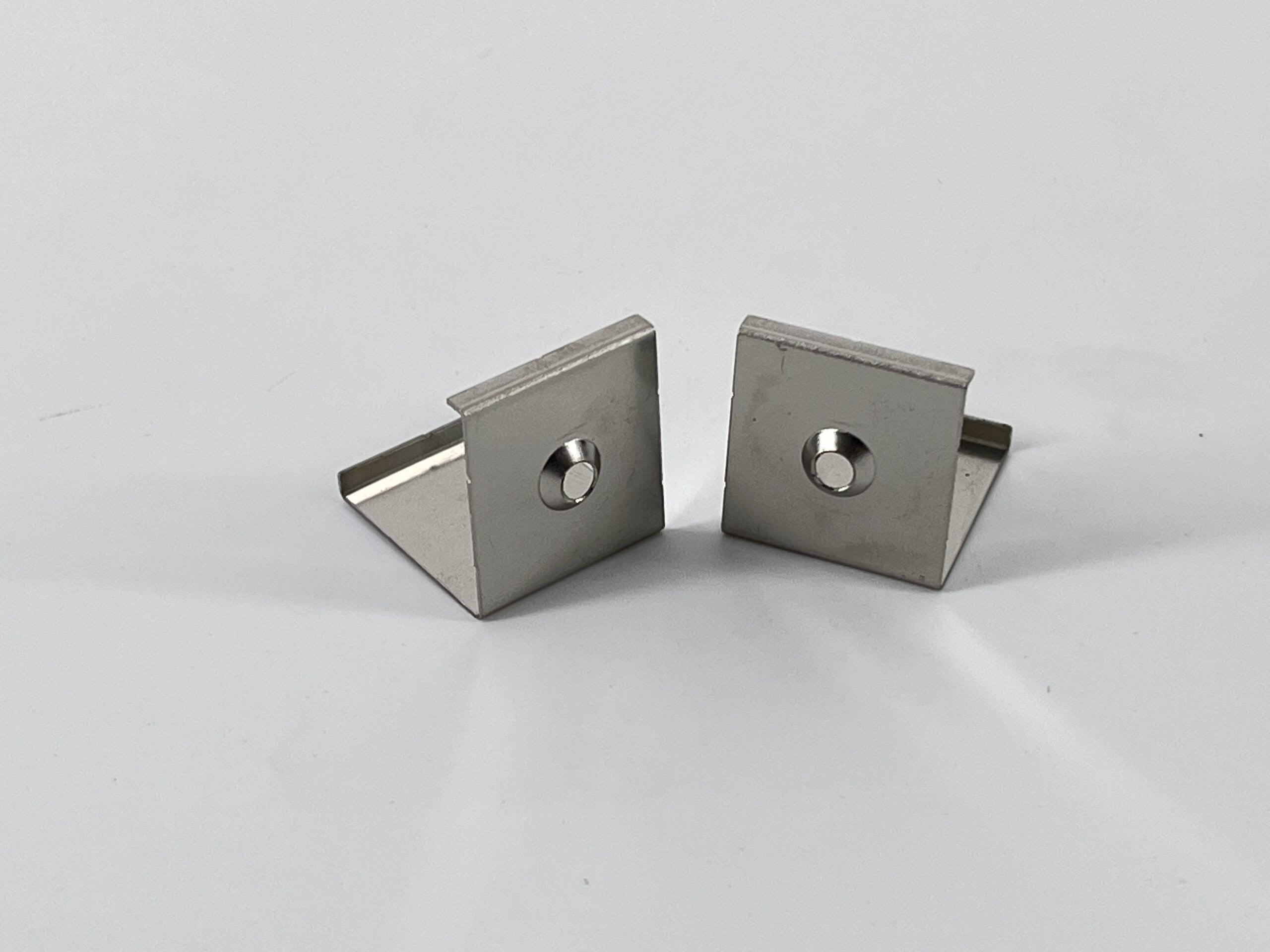 ENGITECHS - PR1029 CLIPS DE FIXATION VENDU PAR LOT DE 2