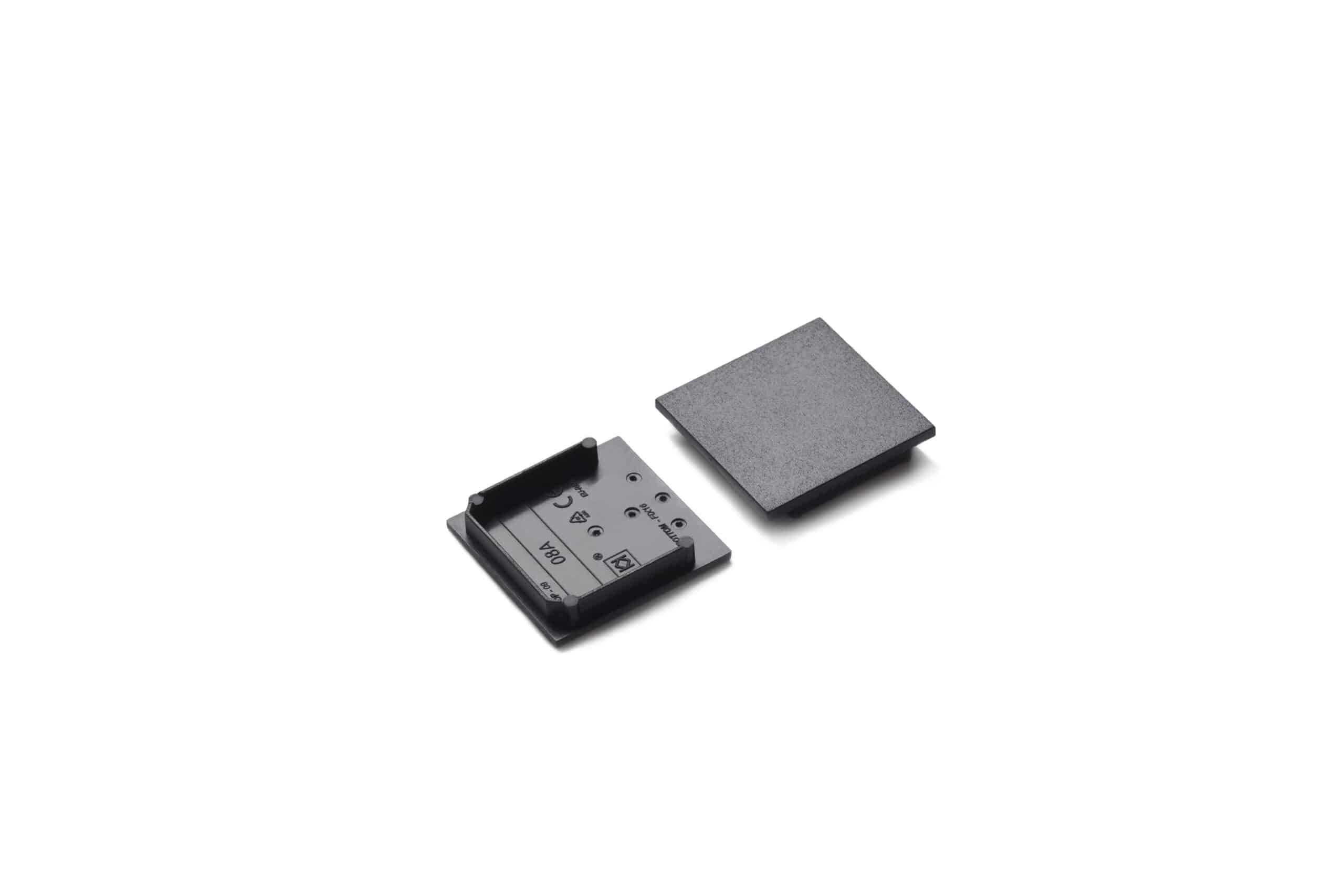 ENGITECHS - PR2030-08 BOUCHON DE FINITION EN MATIERE PLASTIQUE NOIR VENDU PAR LOT DE 2