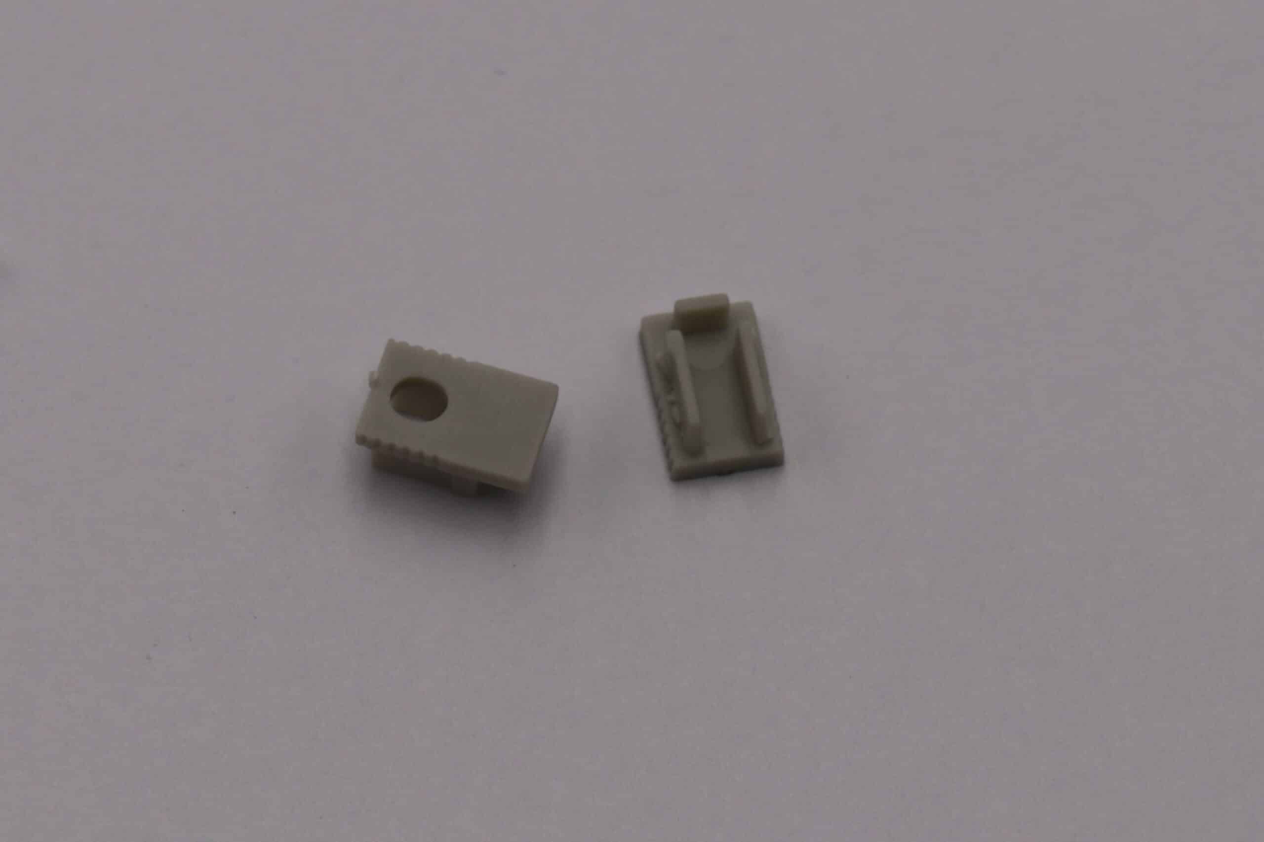 ENGITECHS - PR4004 BOUCHON DE FINITION EN MATIERE PLASTIQUE GRIS VENDU PAR LOT DE 2