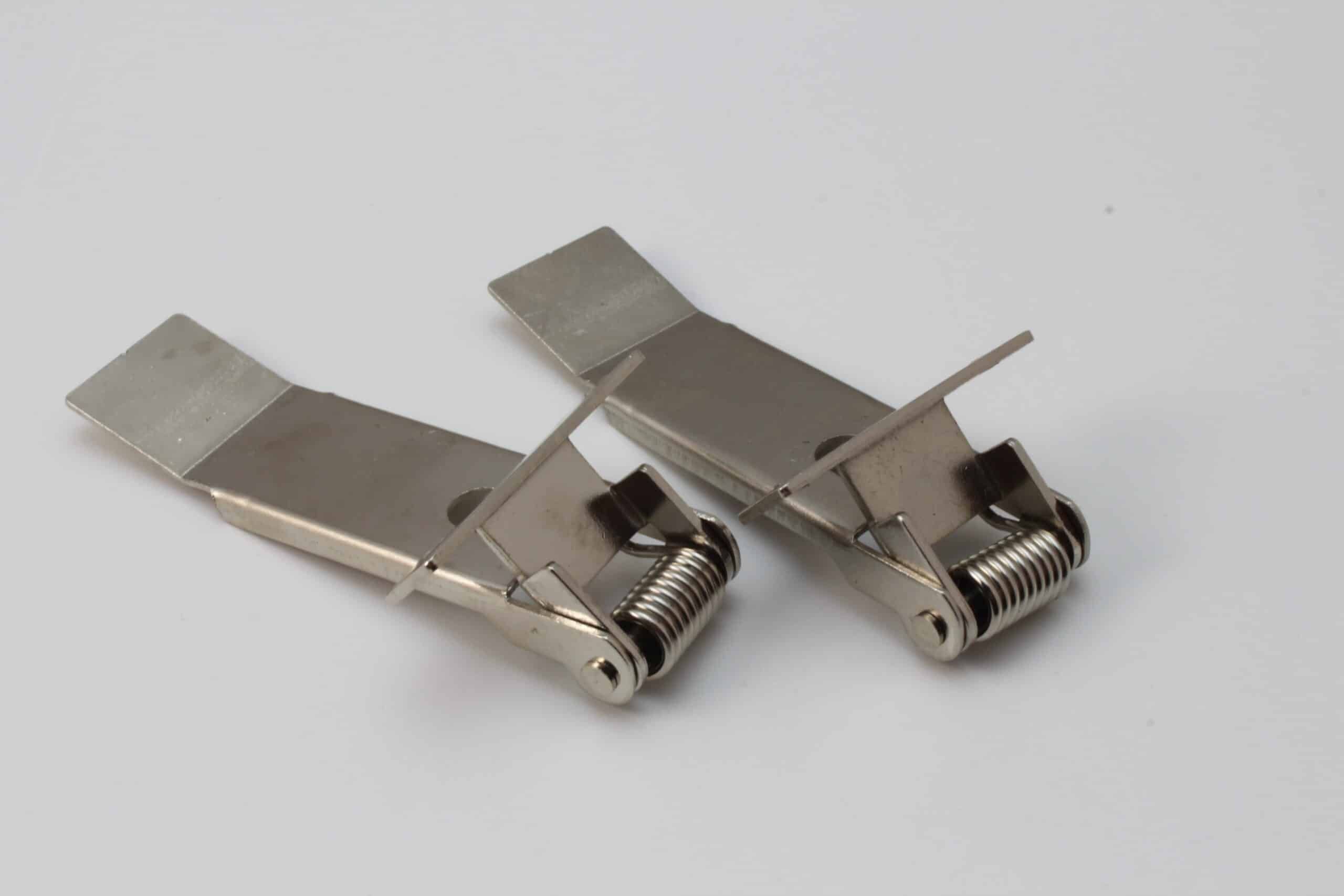 ENGITECHS - PR4025 CLIPS DE FIXATION VENDU PAR LOT DE 2