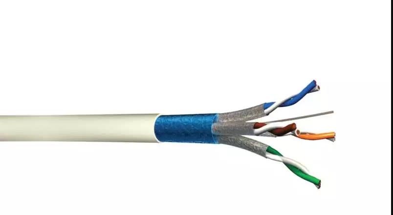 Cables Generiques courant faible - GRADE 3 TV 4P T500 CCA