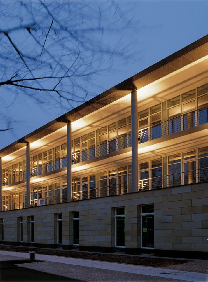 Norka by RIDI - Embout de finition en travers des lames (couvercle plus long)