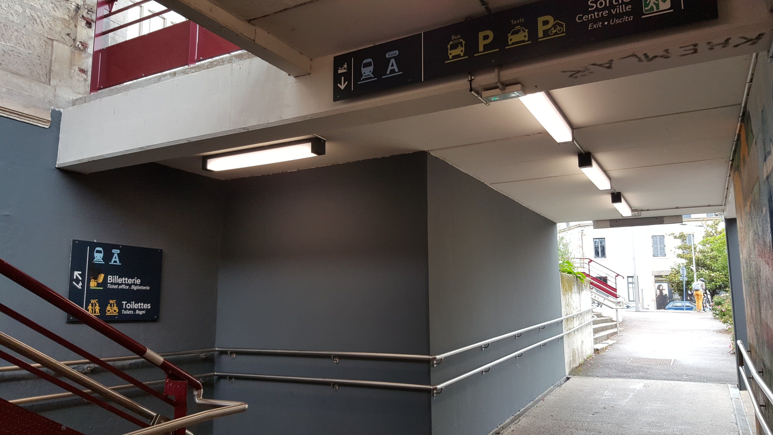 Norka by RIDI - Version éclairage secouru, pour luminaire PHALANX LINEAR 200