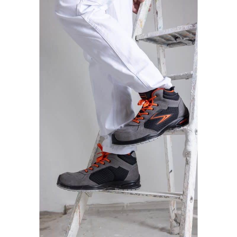 VEPRO - Chaussures hautes de sécurité S1P BERGAME T.44