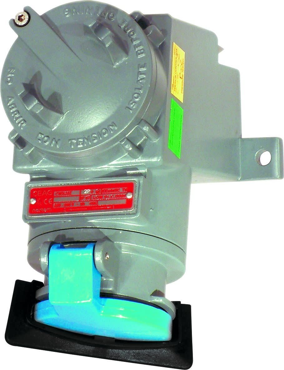 Cooper Capri - CWX22Z - Socle mural 16A-2P+T-230V avec 2 entrées 3/4" (sans PE)