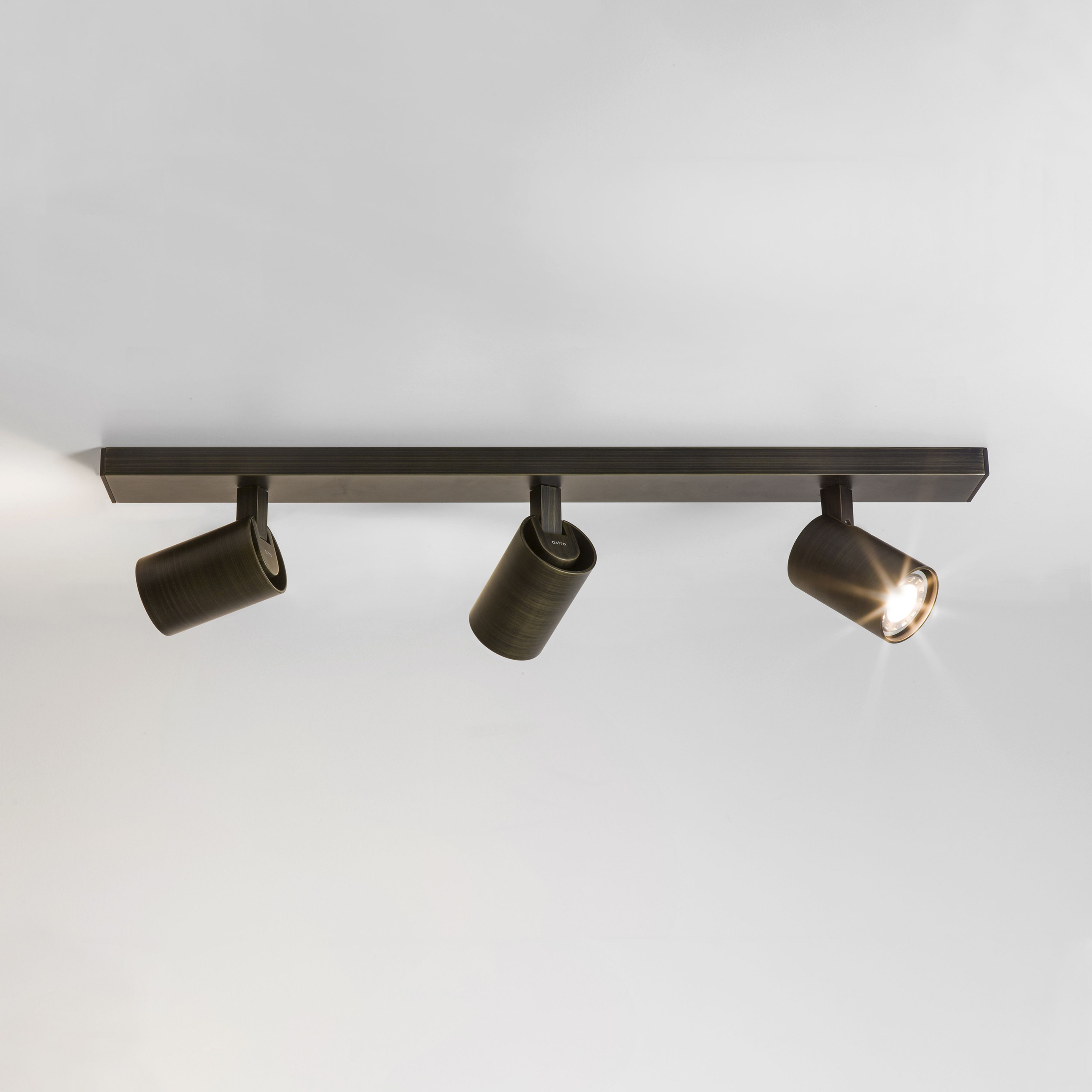 Astro - Spot Ascoli Triple Bar Bronze univers Intérieur IP20