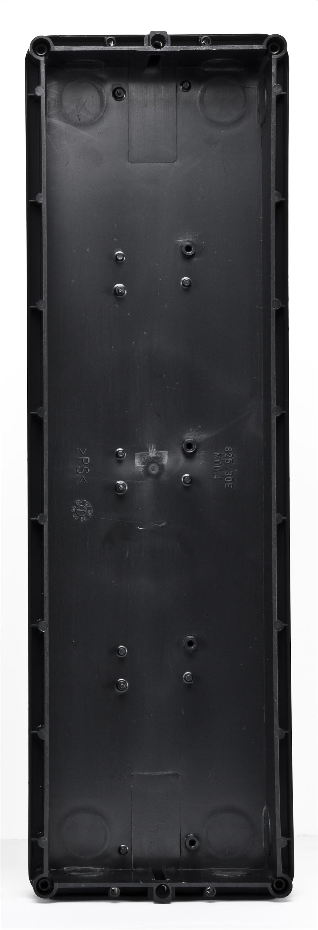 Urmet - Boite Enscastrement pour gamme sinthesi Pour 4Mo