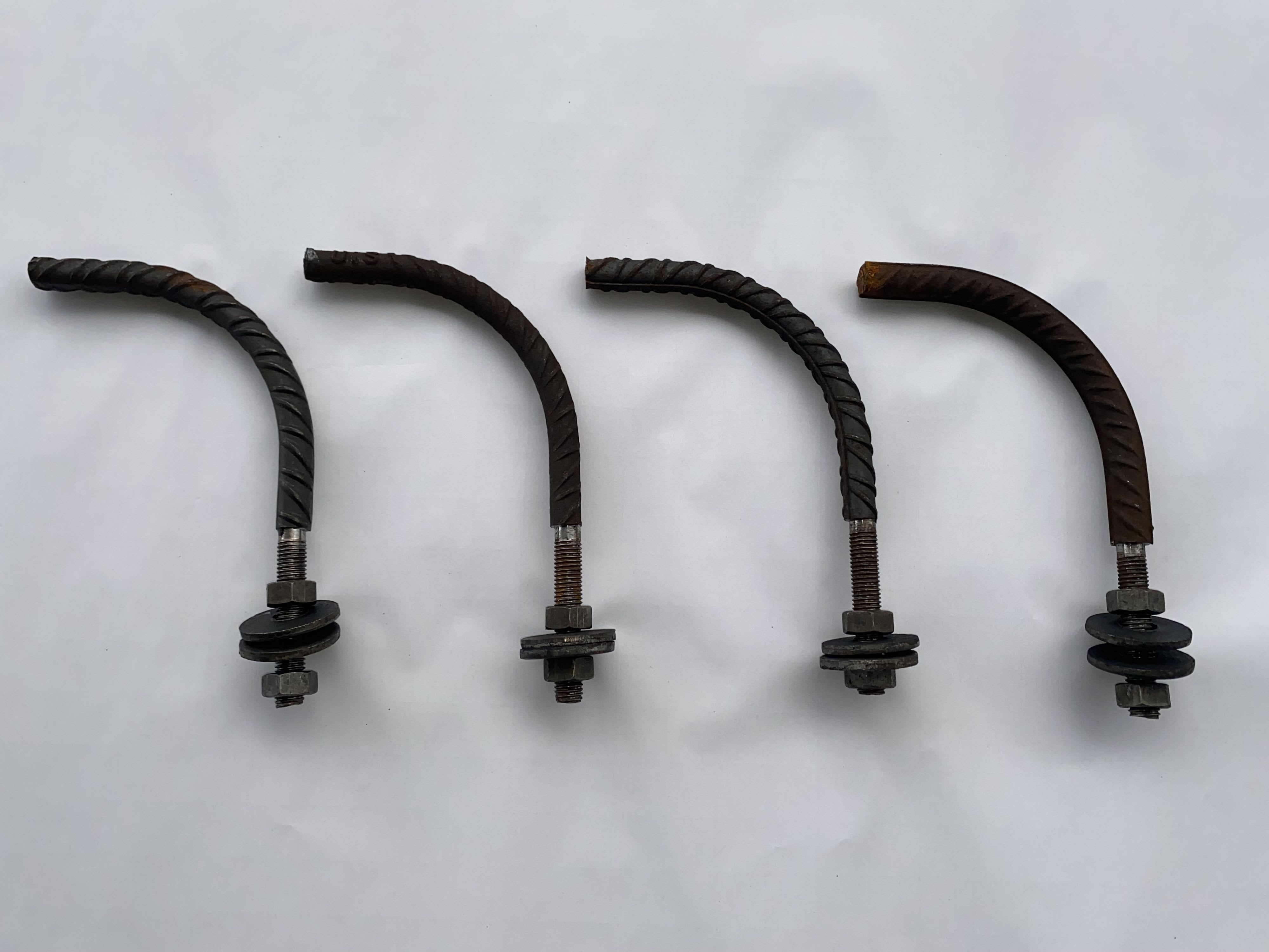 Disano - Lot 4 Tiges de scellement D16-M14-L300 acier