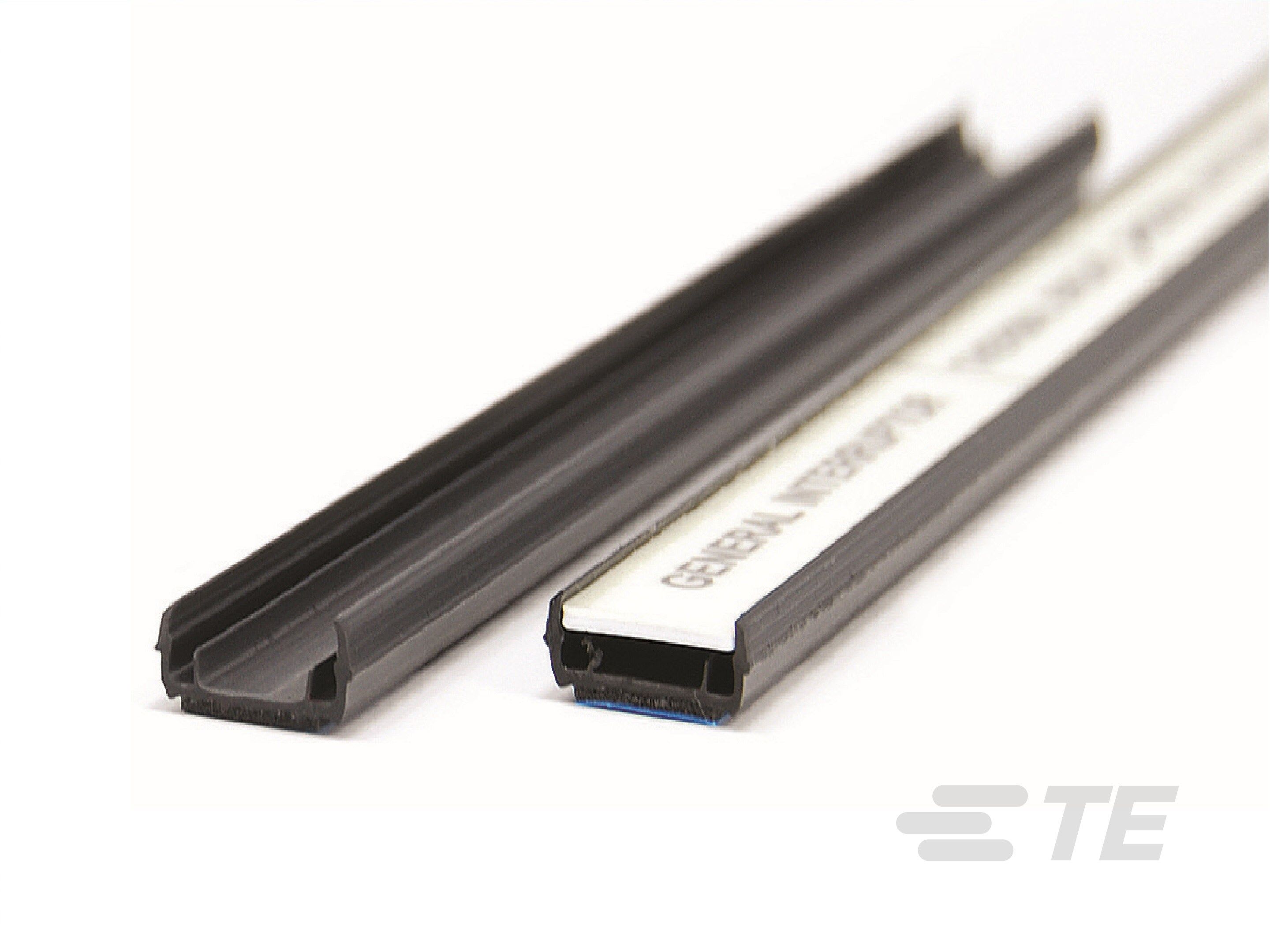 Te Entrelec - Profil adhésif pour repère d'appareillage modulaire 15 mm (noir) en PVC