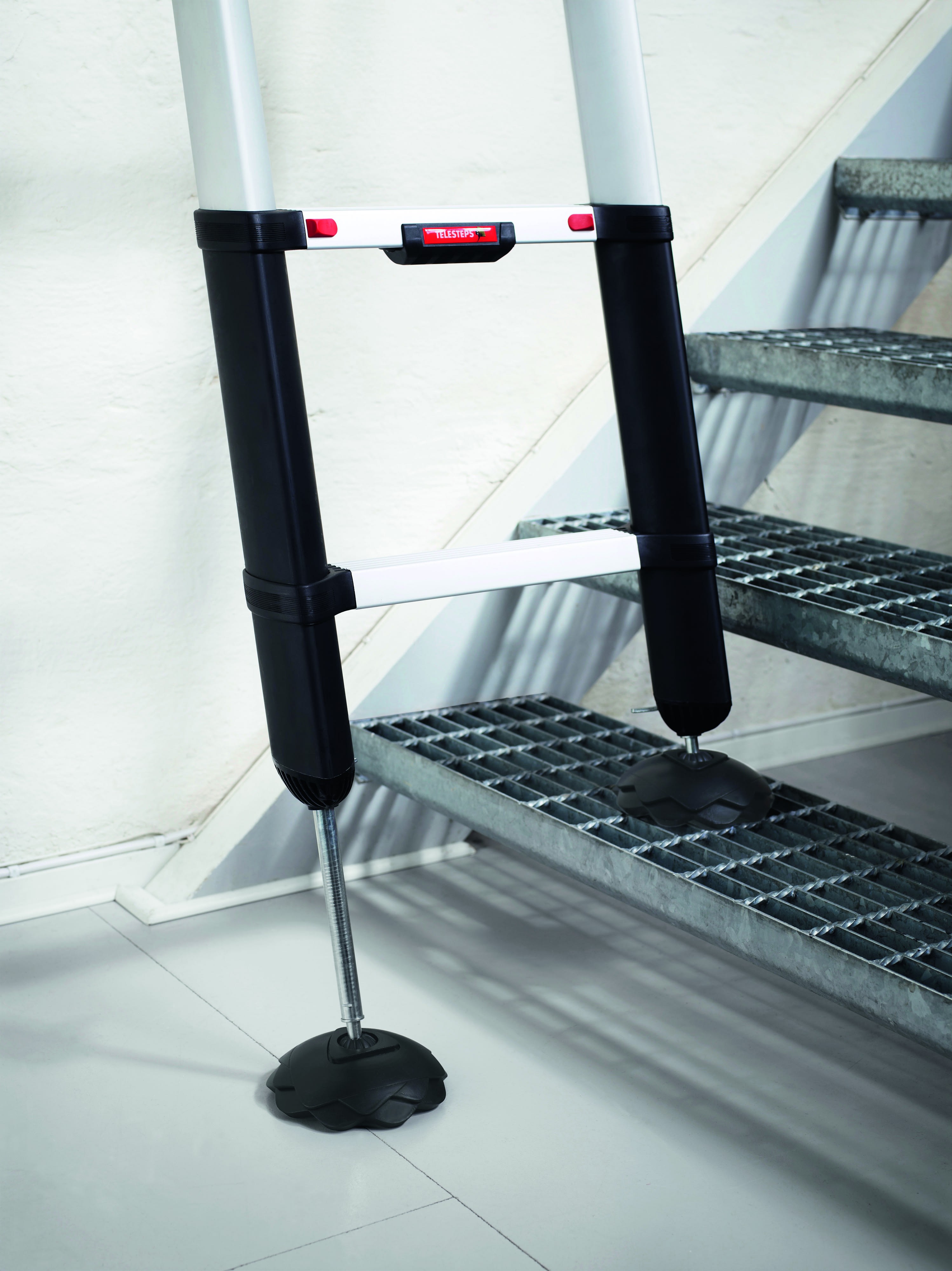 AGI Robur - Pieds ajustables pour TSP NM