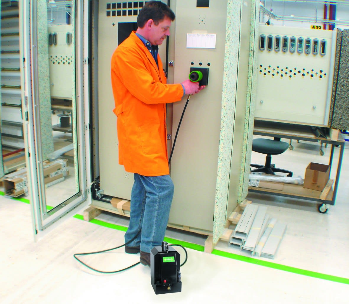 AGI Robur - Appareil pour emporte-pièce hydraulique électrique