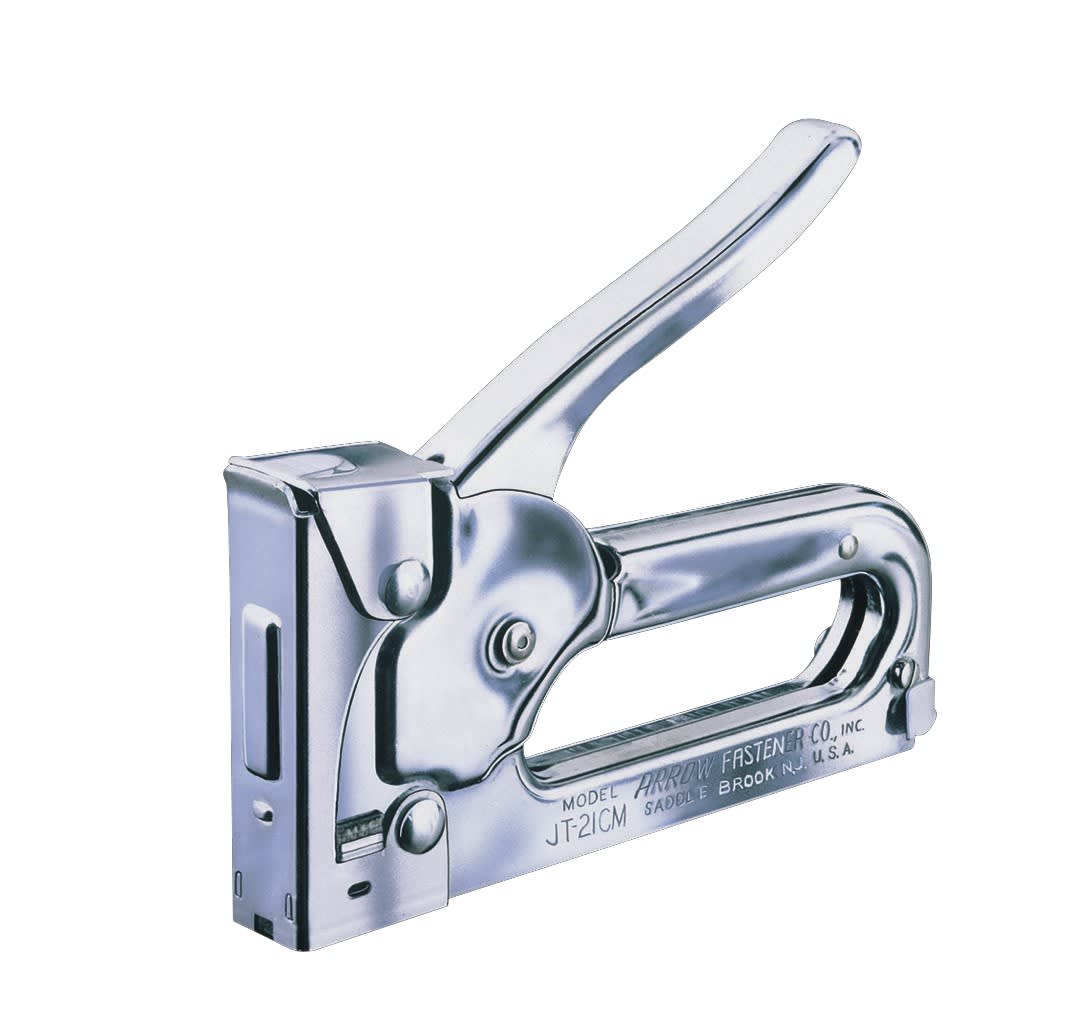 AGI Robur - Agrafeuse chromée pour agrafes rectangulaires.