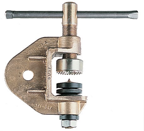 Catu - Etau de terre pour cornières de charpentes métalliques Icc 25 kA/0,5s