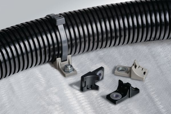 Hellermanntyton - Lanière noir 337.0x8.0mm en PA66UV avec embase à visser PA66GF15-KR8/33HDMP6SET