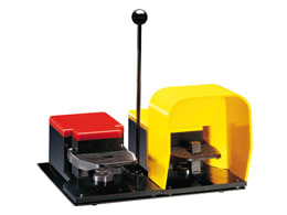 LOVATO ELECTRIC - Interrupt a deux pedale en PVC + action libre+verrouil ou repos, 1NO+1NC SNAP